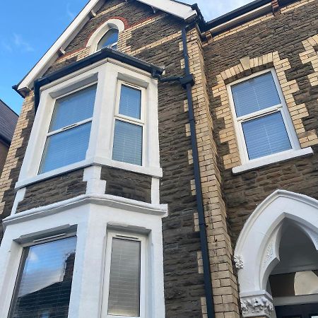 Stylish Pontcanna Flat Near City Centre Cardiff Exterior photo