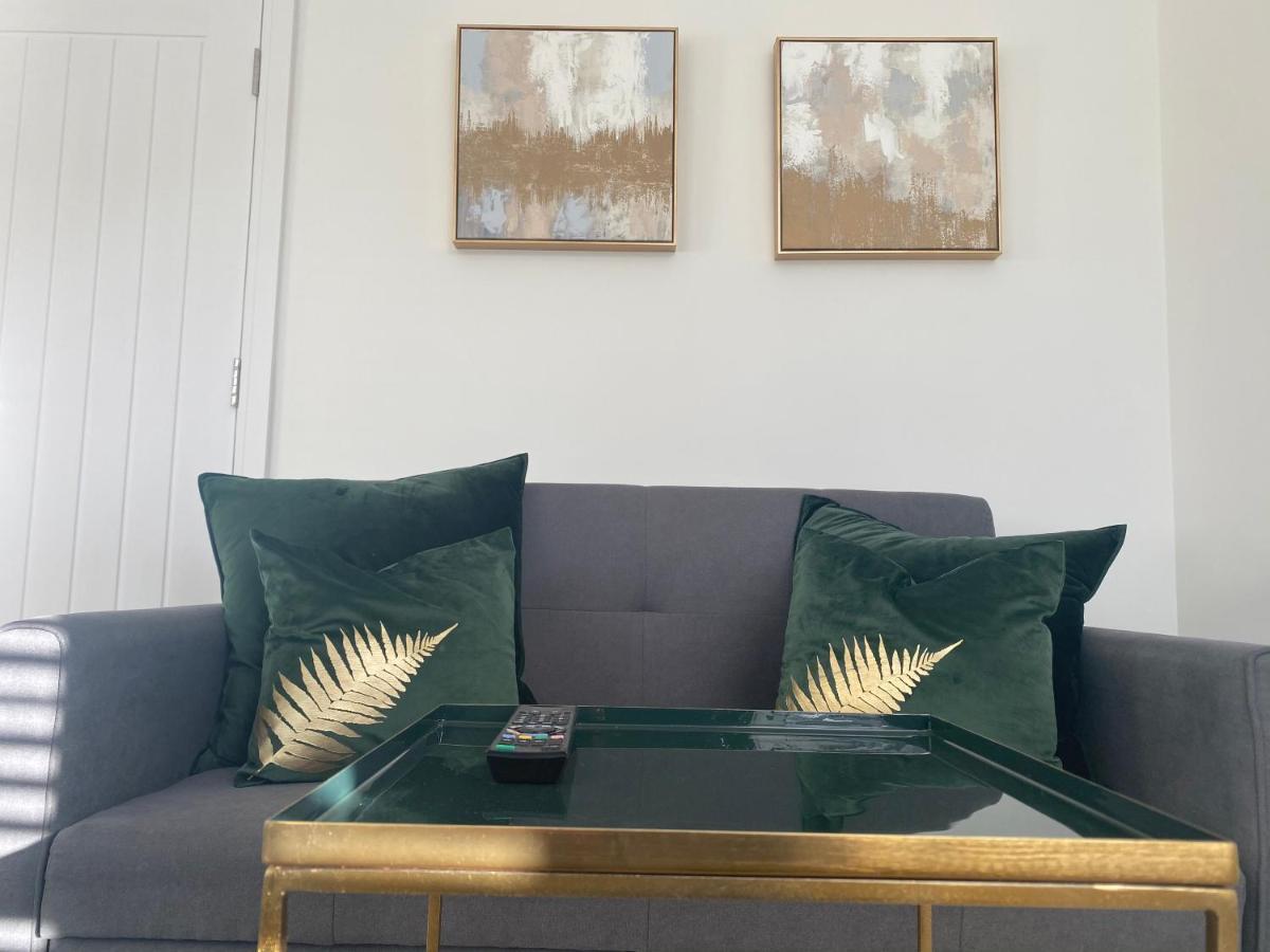 Stylish Pontcanna Flat Near City Centre Cardiff Exterior photo